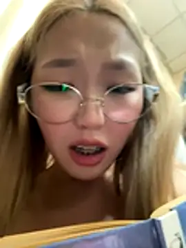 Aiko_Yumi's cam snapshot