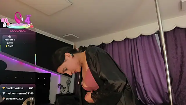 Coral_Gibson's cam snapshot