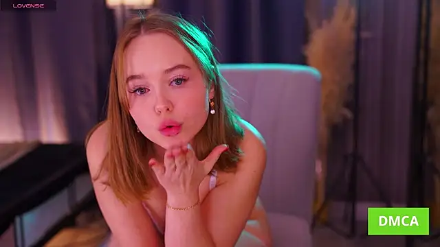 lorapalmerry's cam snapshot