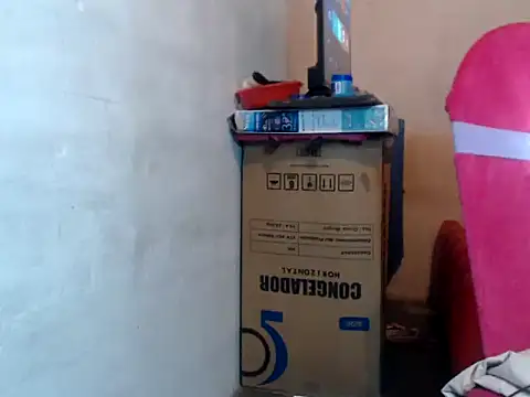 urnipples's cam snapshot