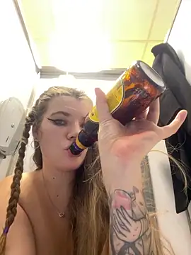 Holy_Tereza's cam snapshot