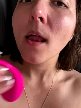 Lovergirl7111's cam snapshot