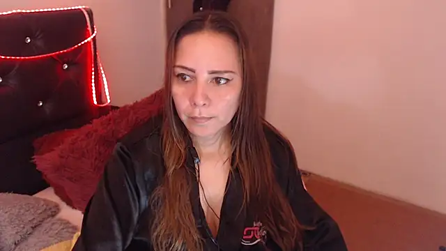 camila_delarosa's cam snapshot