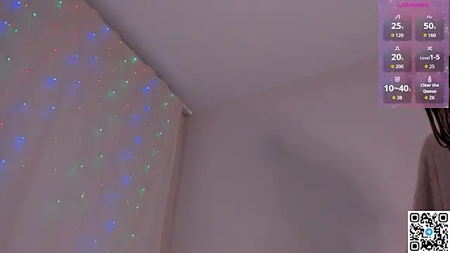 emmelieflorence's cam snapshot