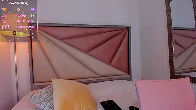 MarieTaylor_'s cam snapshot