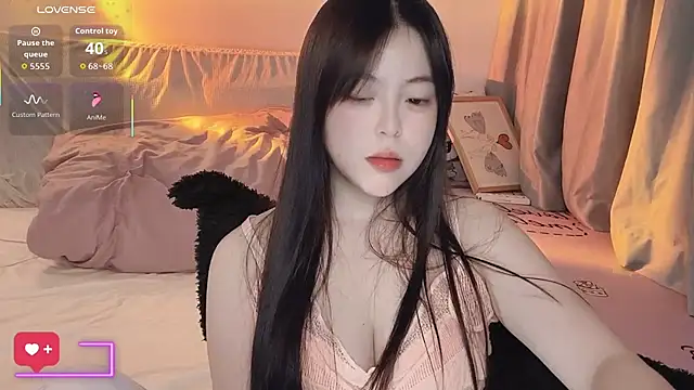 -Angela's cam snapshot