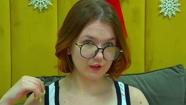 LessySmith's cam snapshot