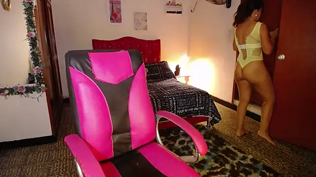 danielle_rose_1's cam snapshot