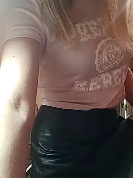 SelinaLovqx's cam snapshot