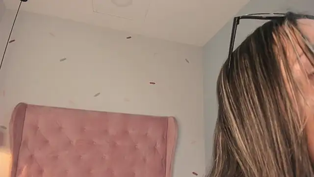 Vanelope_evanss's cam snapshot