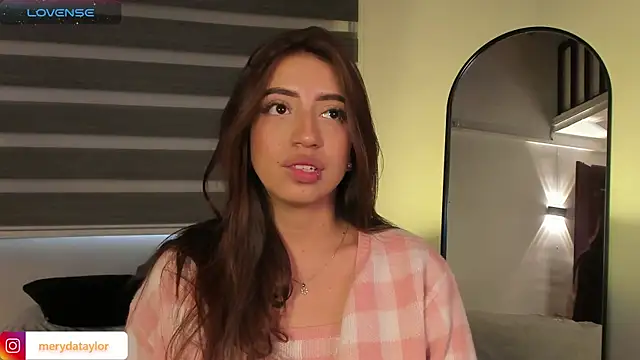 MERIDA_TAYLOR's cam snapshot