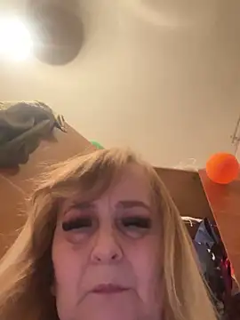 Irina2909@xh live sex cam