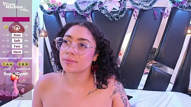 antonelllepiercee live sex cam