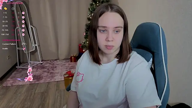 lunalyna's cam snapshot