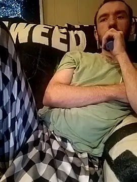 ShadowyTube live sex cam