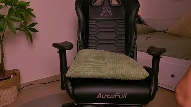 milfnameless live sex cam