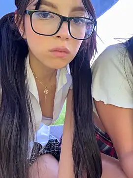 l0lita_sweet live sex cam