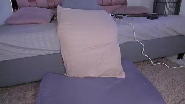 Secret_chells live sex cam