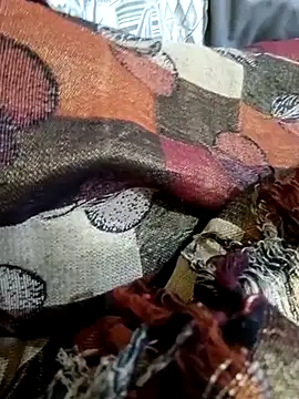 Romantic_boy9993's cam snapshot