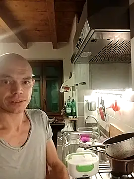 MartinaTiAmo2026's cam snapshot