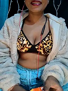 Horny_Ishika's cam snapshot