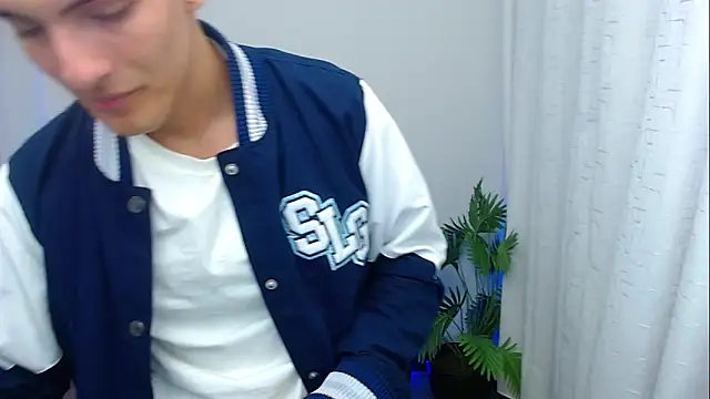 Matiius18's cam snapshot