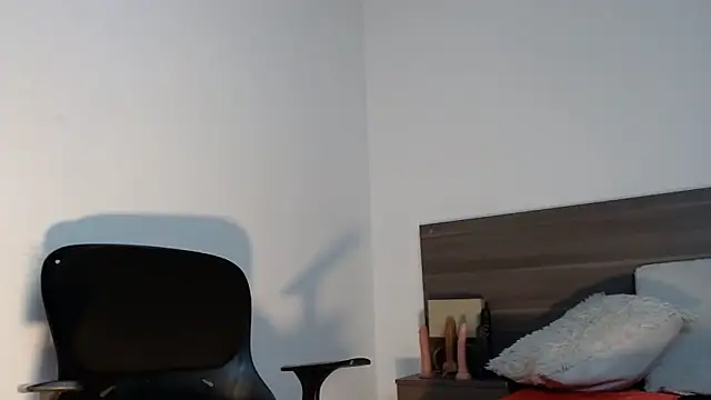 Mila_cams1_'s cam snapshot