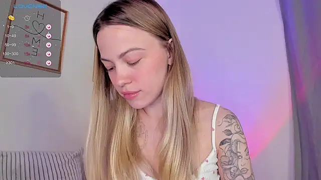 damn_cutie's cam snapshot