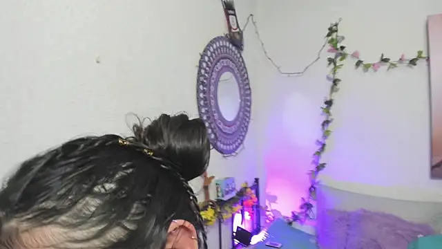 Hanna_moore10's cam snapshot