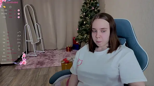 lunalyna's cam snapshot