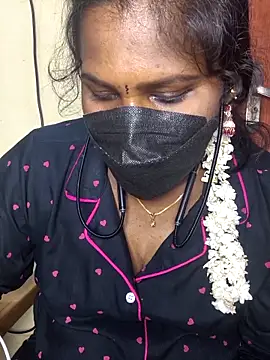 Tamil_flowergril's cam snapshot