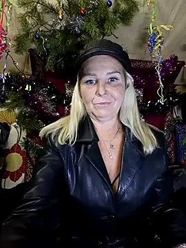 CassandraSandra44 live sex cam