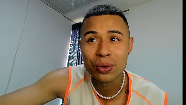 _Logan_Colton_ live sex cam