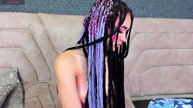 alice_foxred's cam snapshot