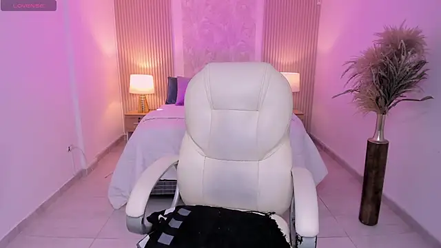 sara_jjones's cam snapshot