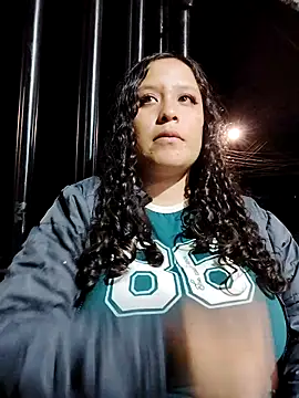 You-sexy-starr's cam snapshot