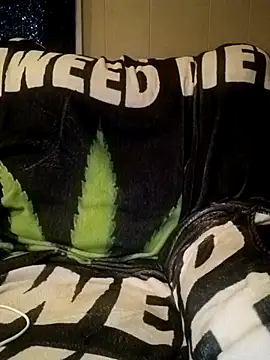 ShadowyTube's cam snapshot