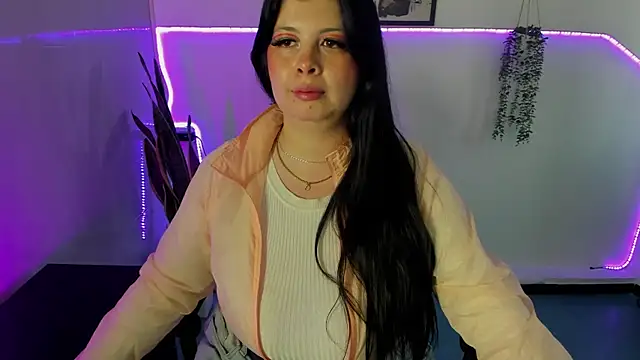 Angie_lynn's cam snapshot