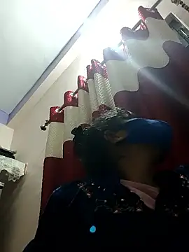 Maahi-Queen live sex cam