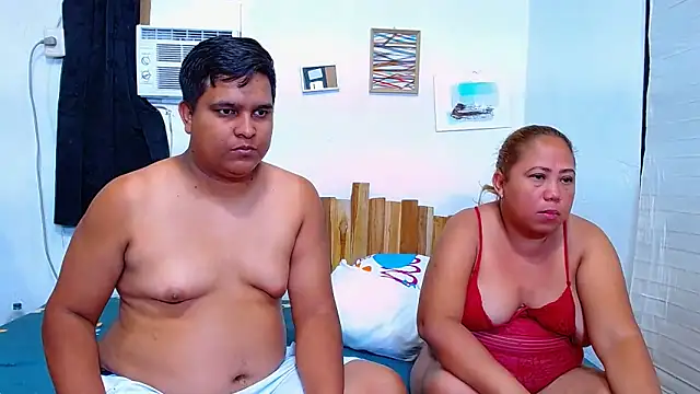 lucasandSofi's cam snapshot