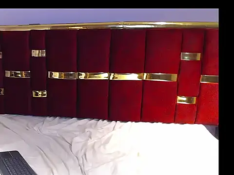 CATALINA_HIL9's cam snapshot