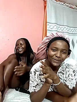 ShyNaughtyBabe's cam snapshot