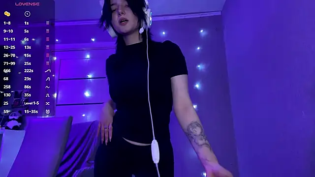 FaviolaHurl's cam snapshot