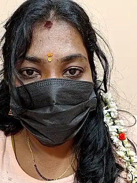 Tamil_Mithra's cam snapshot