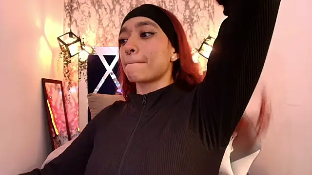 charlotte_bluee's cam snapshot