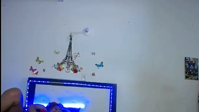 Nicolle_Milf live sex cam