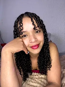 Yasmin777_'s cam snapshot