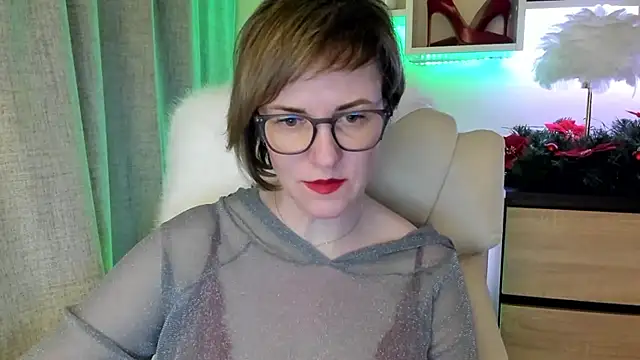 feliziaDesire's cam snapshot