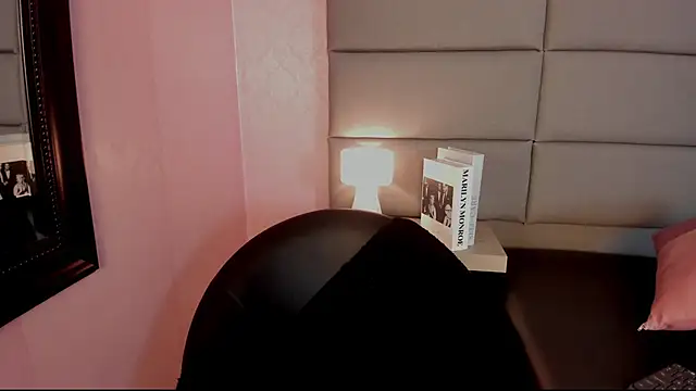 Isabella_Marsh's cam snapshot