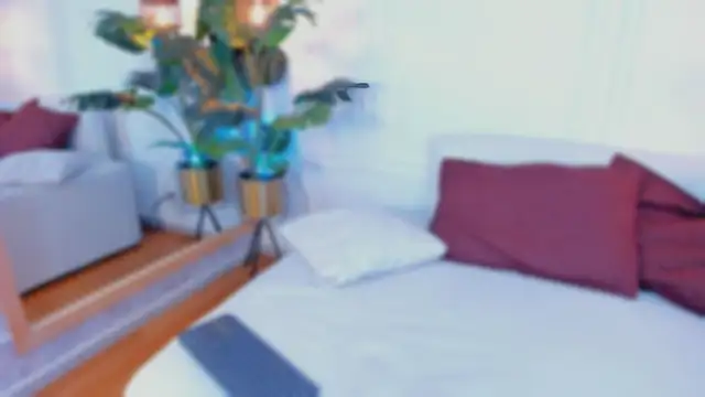 zara_rosses1's cam snapshot